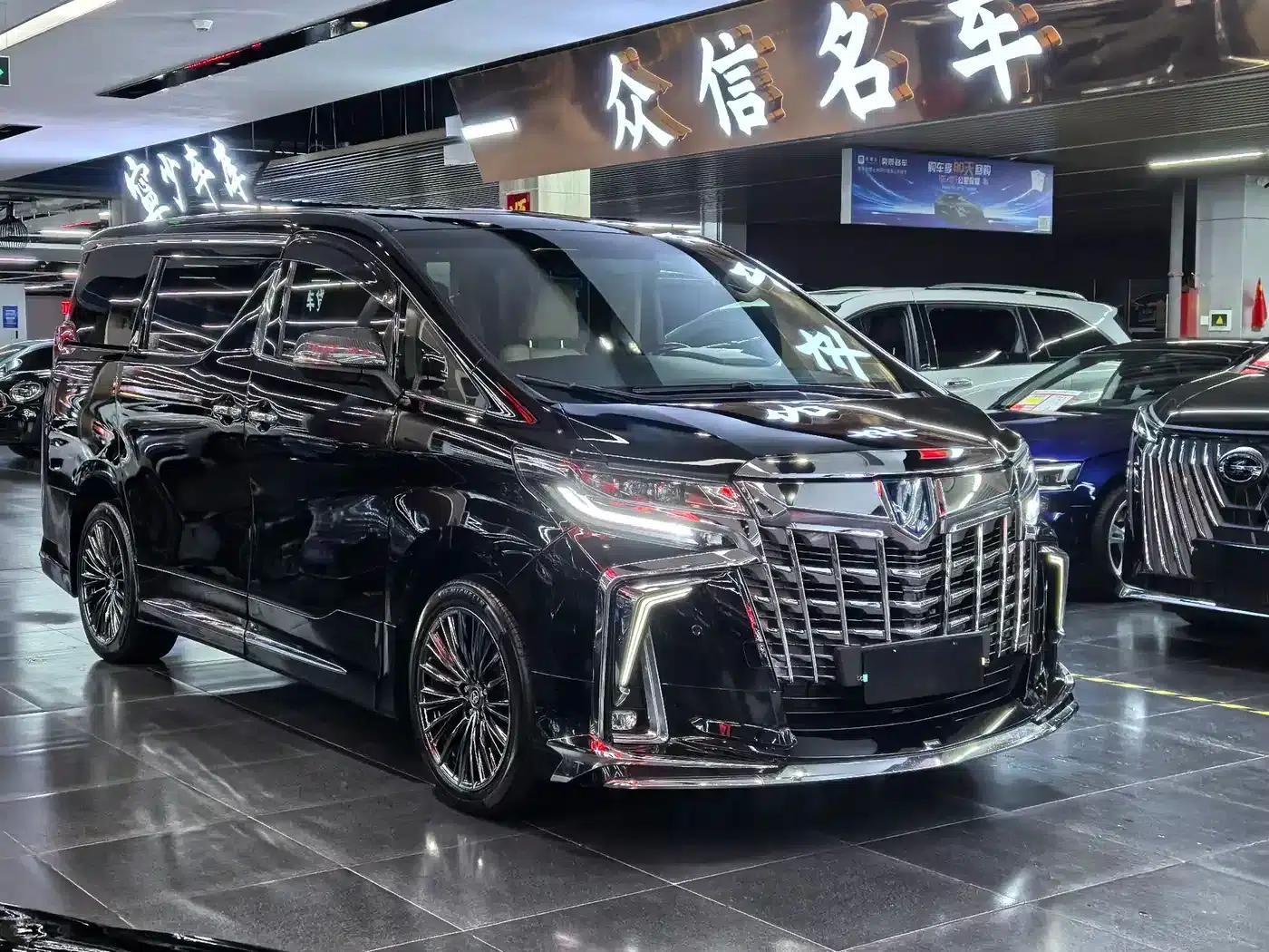 2018 Alphard 3.5L Premium Edition — миниатюра 3