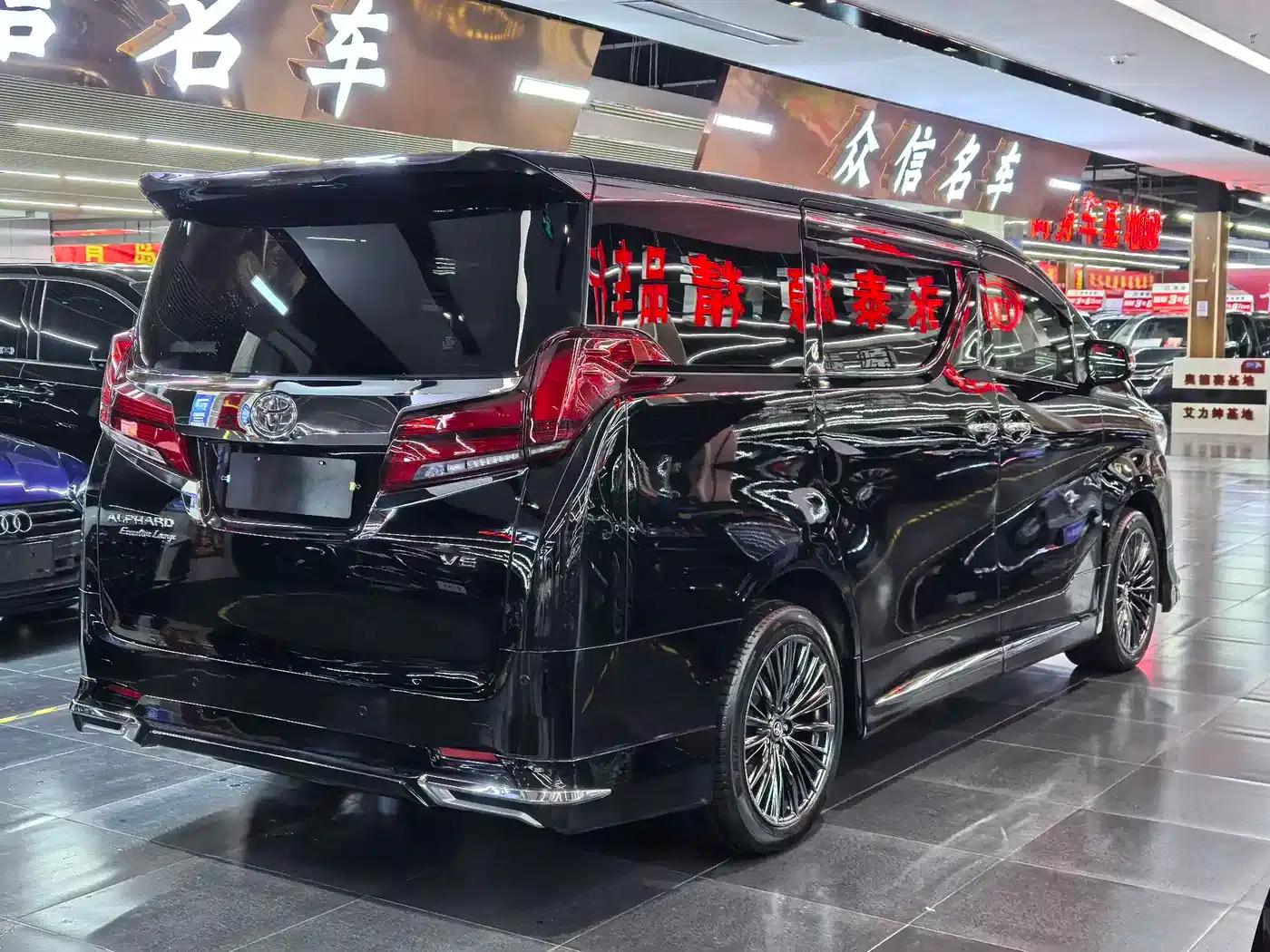 2018 Alphard 3.5L Premium Edition — миниатюра 4