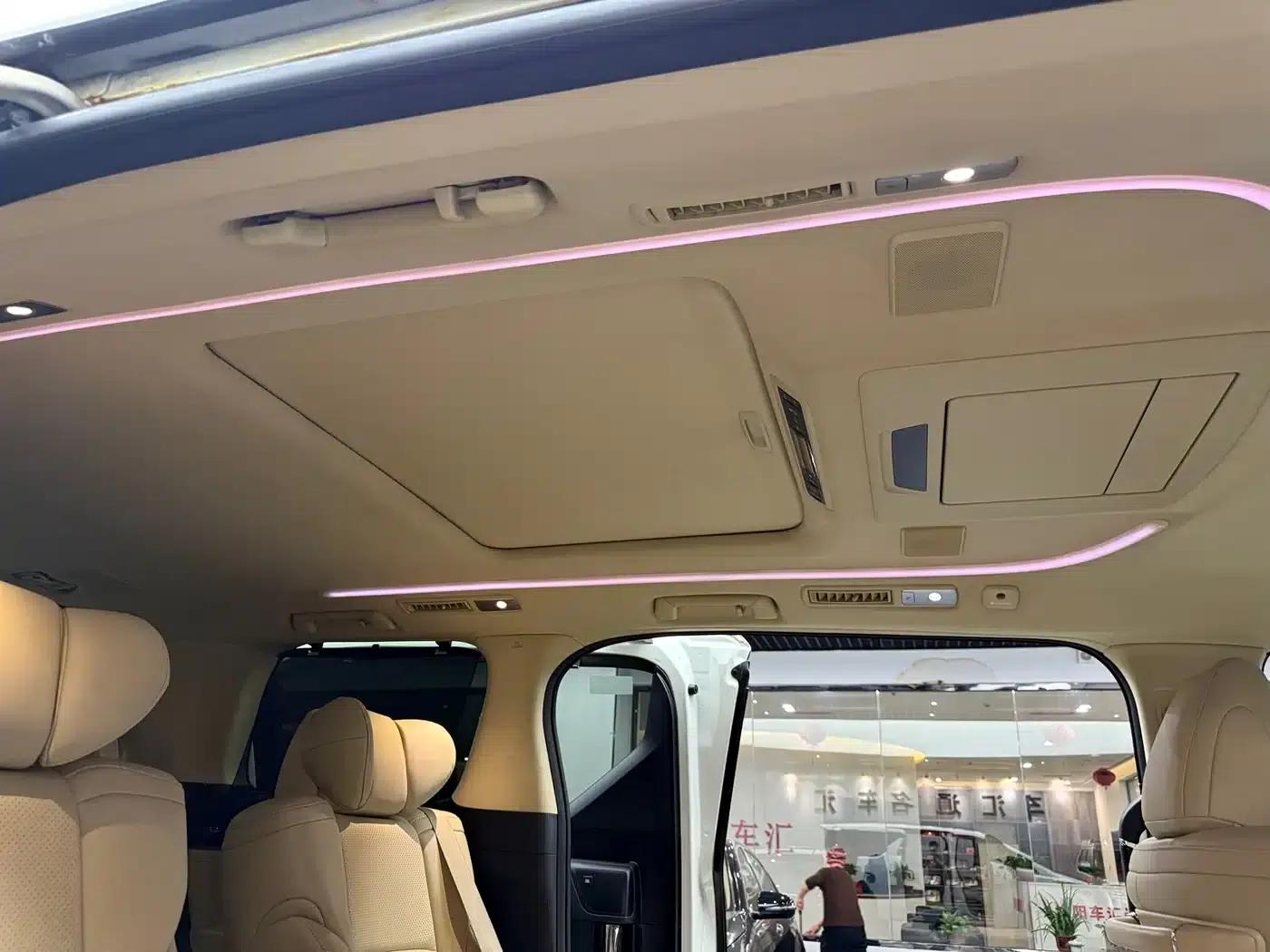 2015 Alphard 3.5L Luxury Edition — миниатюра 13