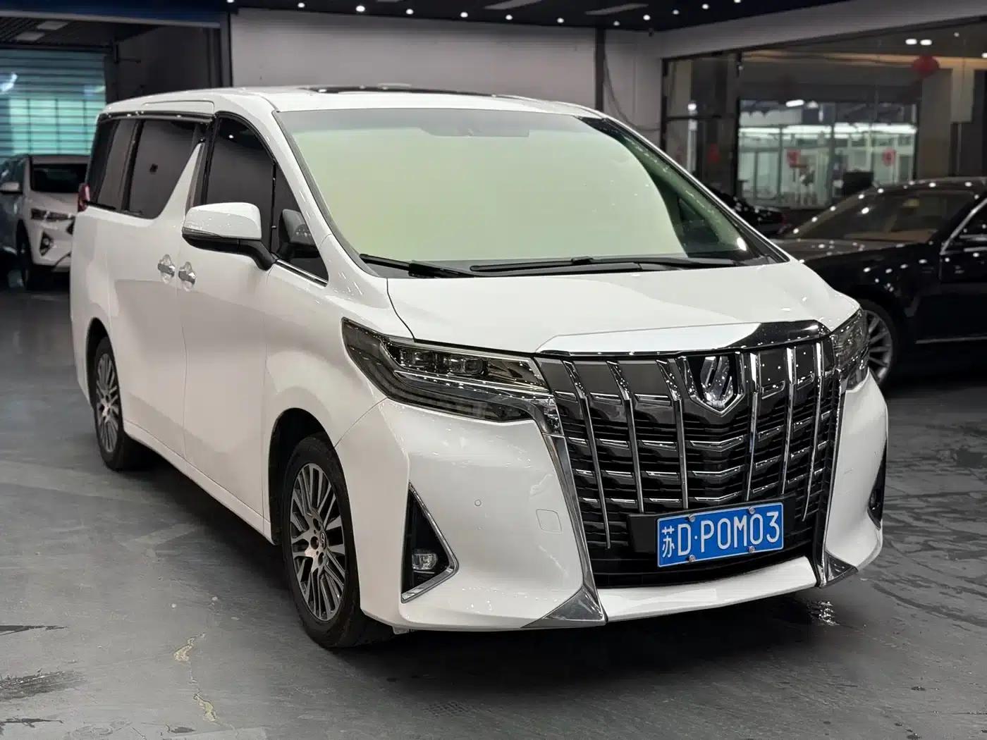 2015 Alphard 3.5L Luxury Edition — миниатюра 3