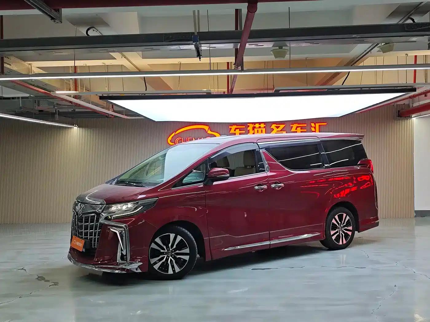 2018 Alphard Facelift 3.5L Luxury Edition — миниатюра 1