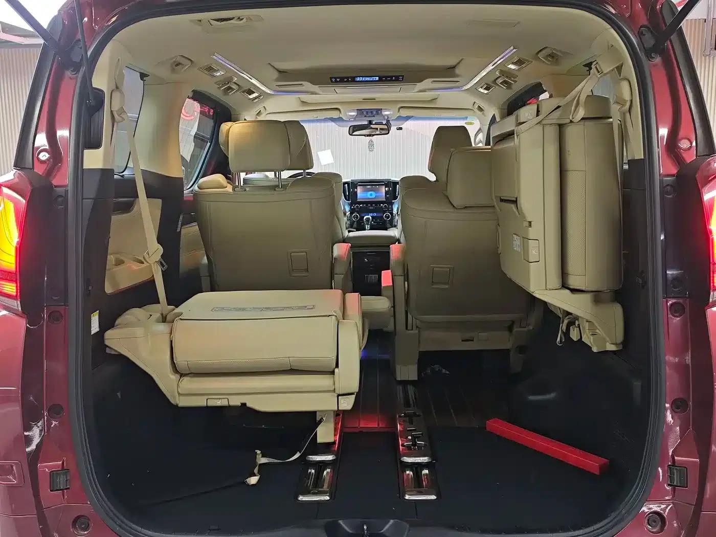 2018 Alphard Facelift 3.5L Luxury Edition — миниатюра 6