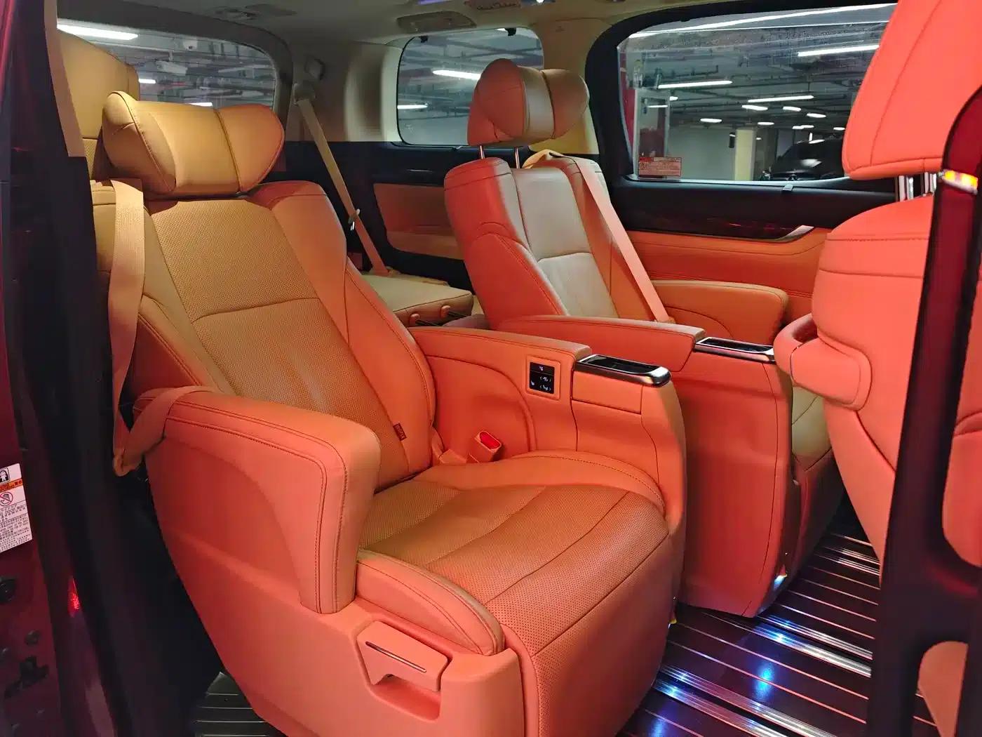 2018 Alphard Facelift 3.5L Luxury Edition — миниатюра 8