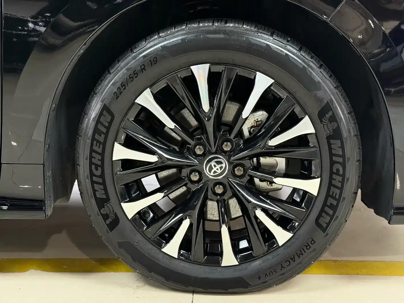 2024 Alphard Hybrid 2.5L Premium Edition — миниатюра 26