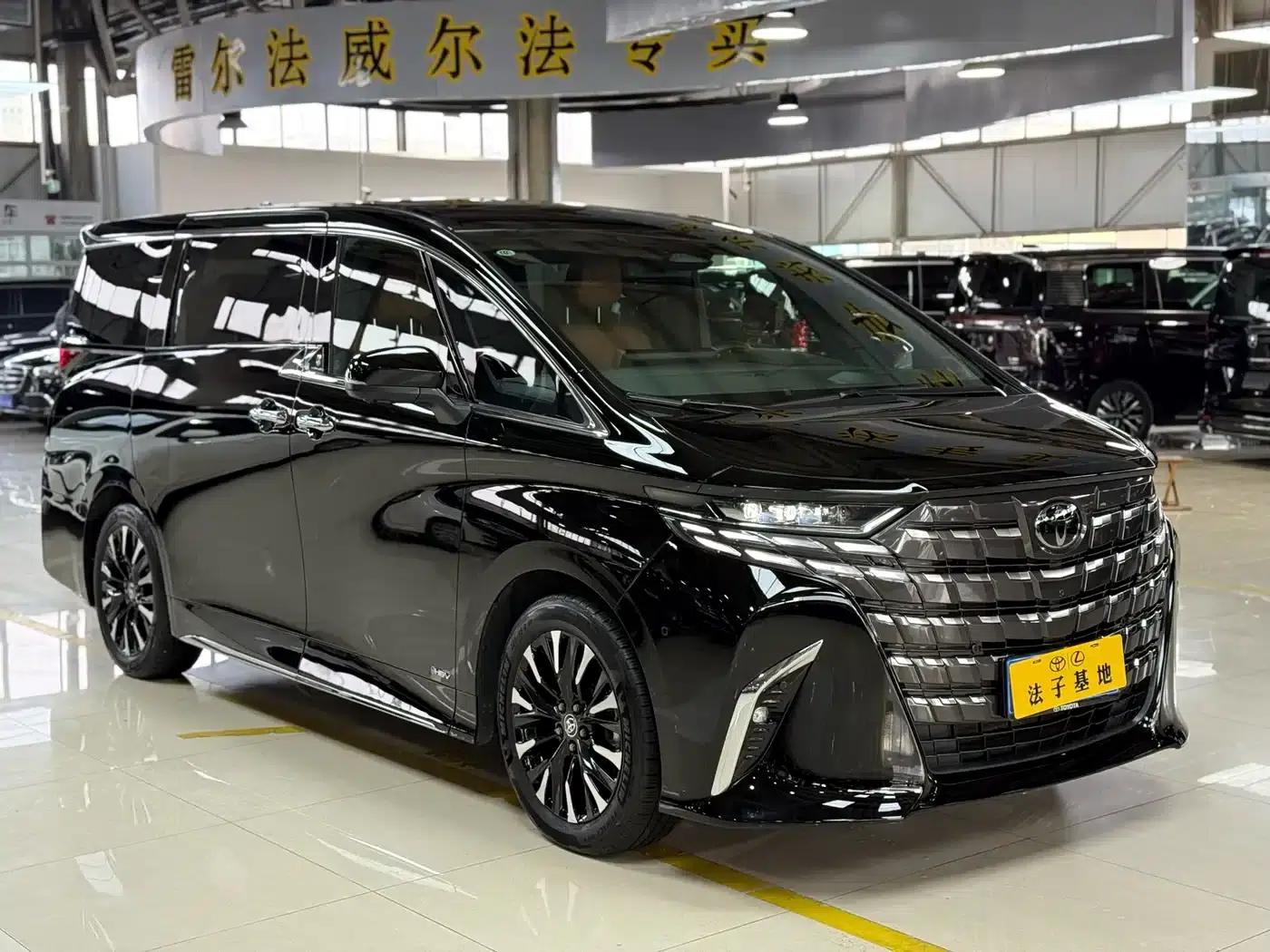 2024 Alphard Hybrid 2.5L Premium Edition — миниатюра 5
