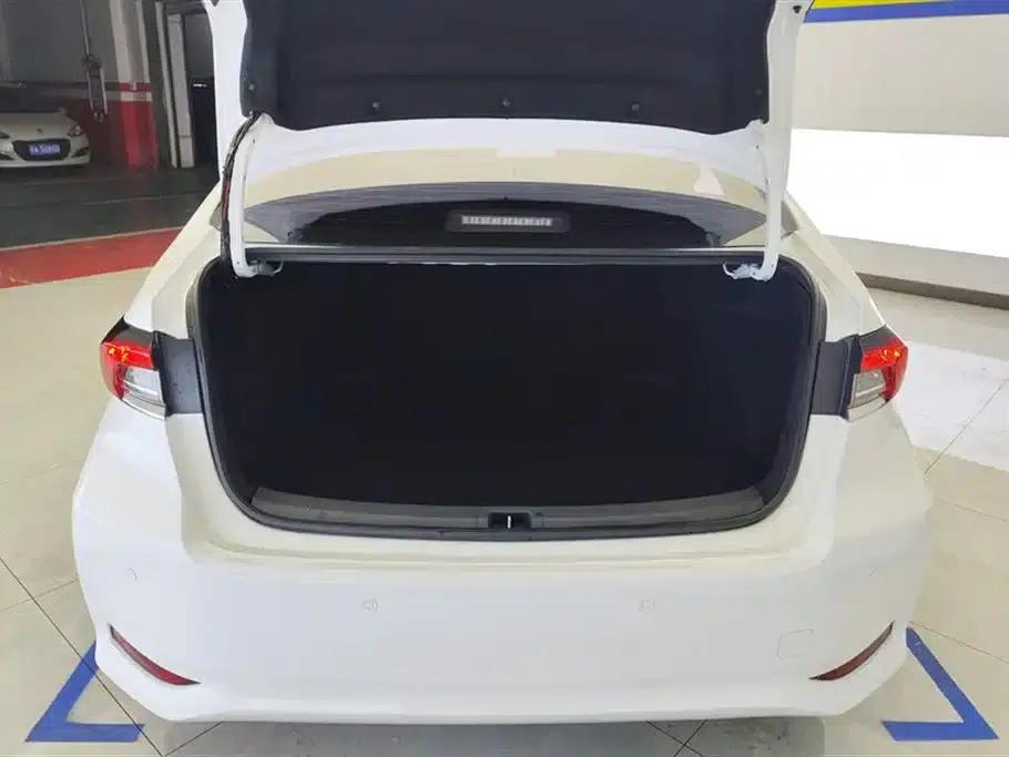 2019 Toyota Corolla 1.2T S-CVT GL Pioneer Edition — миниатюра 4