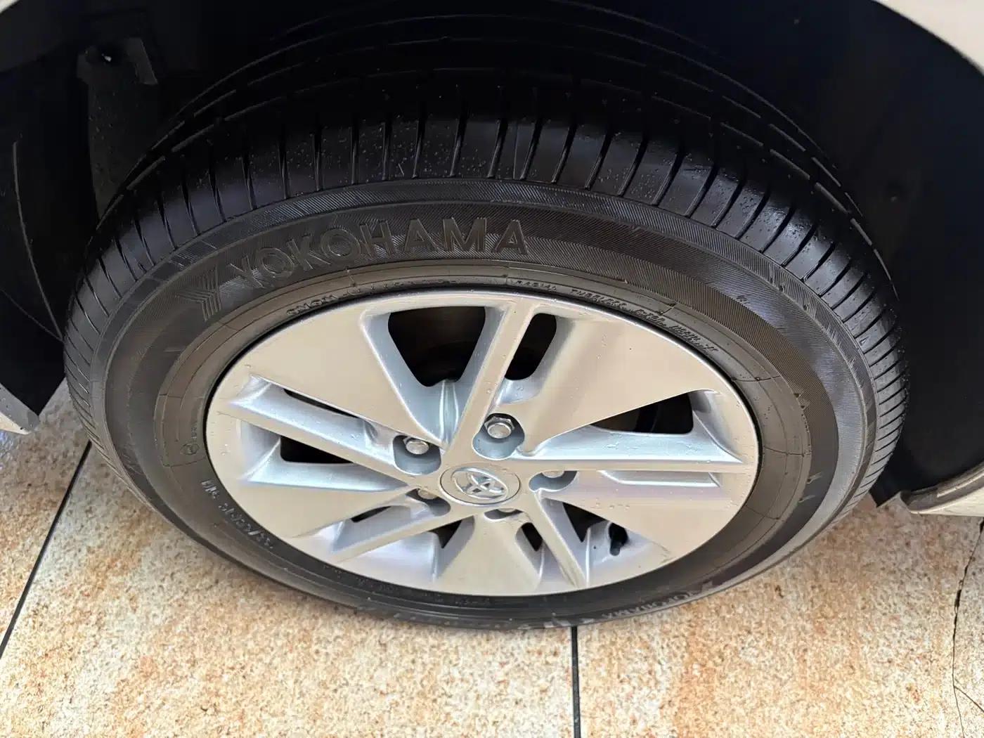2016 Toyota Corolla 1.6L CVT GL-i Cool Edition — миниатюра 14