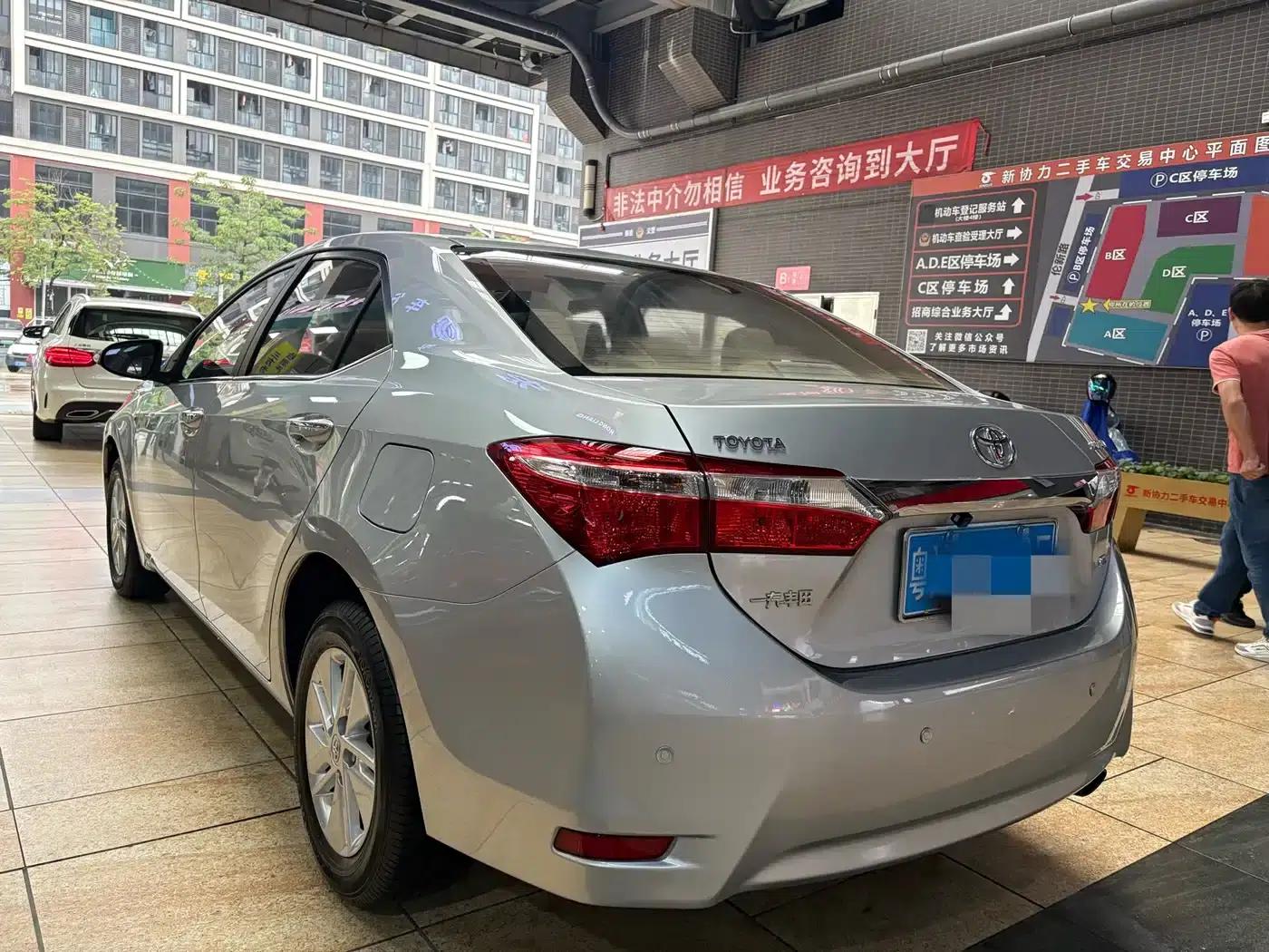 2016 Toyota Corolla 1.6L CVT GL-i Cool Edition — миниатюра 5