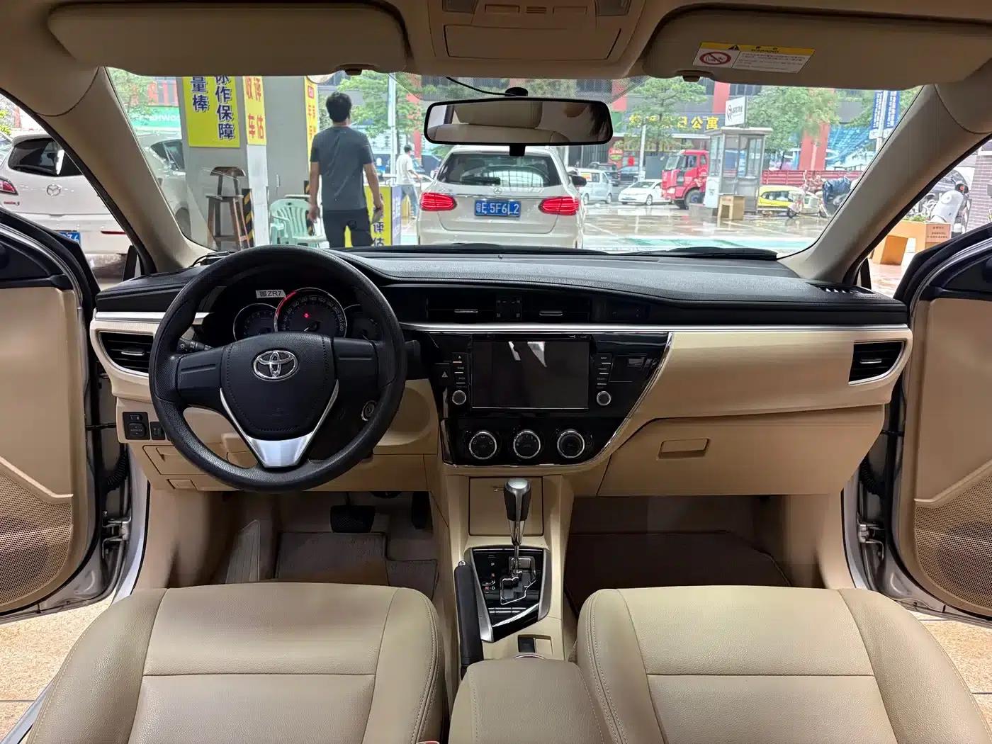 2016 Toyota Corolla 1.6L CVT GL-i Cool Edition — миниатюра 6