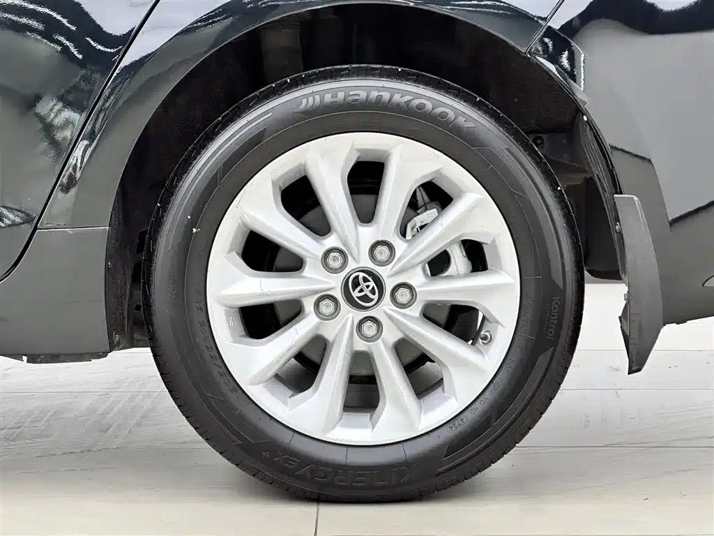2021 Toyota Corolla 1.2T S-CVT Luxury Edition — миниатюра 16