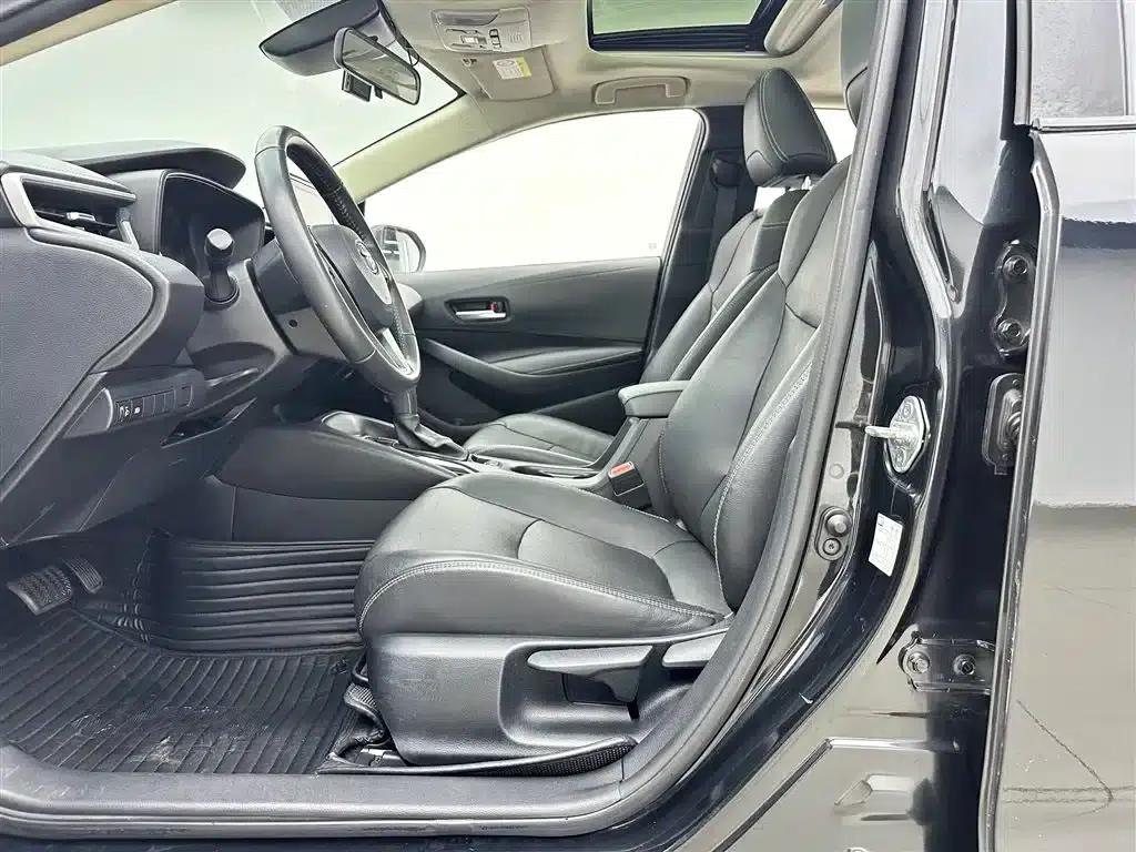 2021 Toyota Corolla 1.2T S-CVT Luxury Edition — миниатюра 6