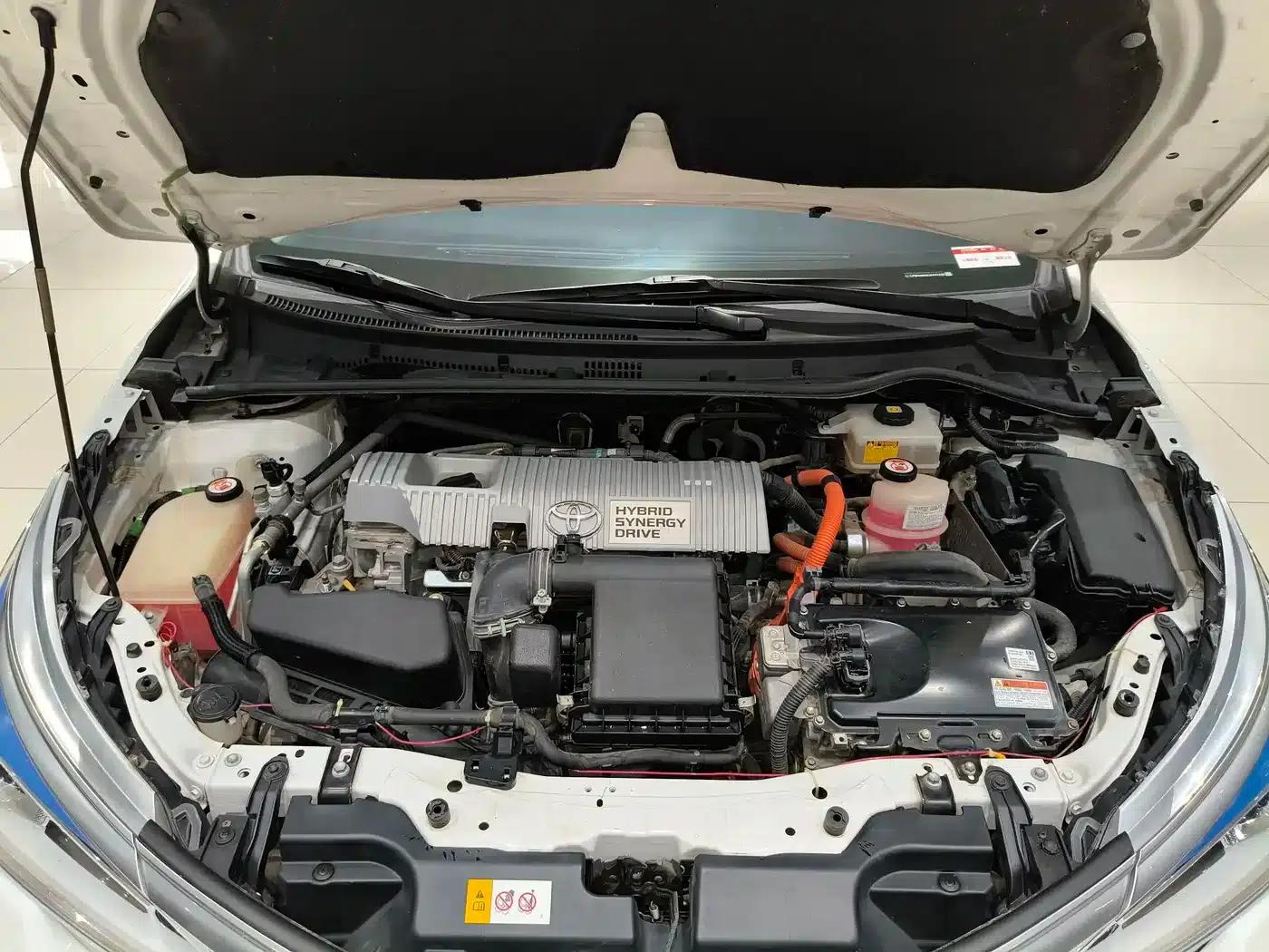 2017 Toyota Corolla Hybrid 1.8L E-CVT Leading Edition (Facelift) — миниатюра 20