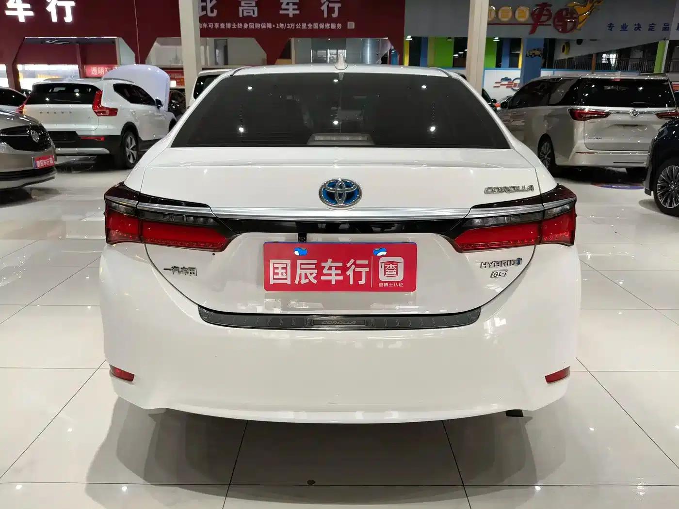 2017 Toyota Corolla Hybrid 1.8L E-CVT Leading Edition (Facelift) — миниатюра 6