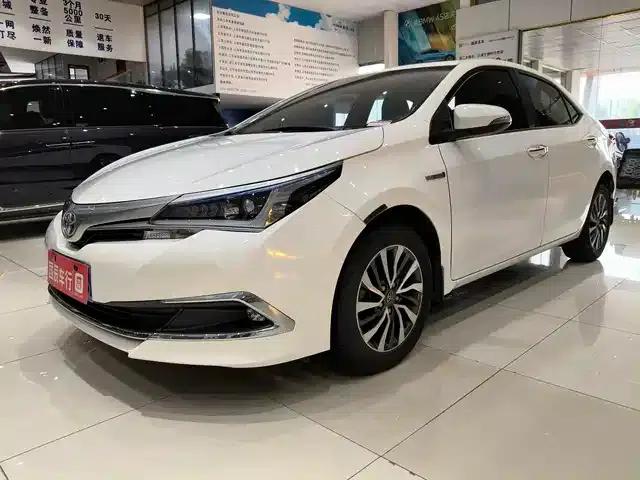 2017 Toyota Corolla Hybrid 1.8L E-CVT Leading Edition (Facelift)