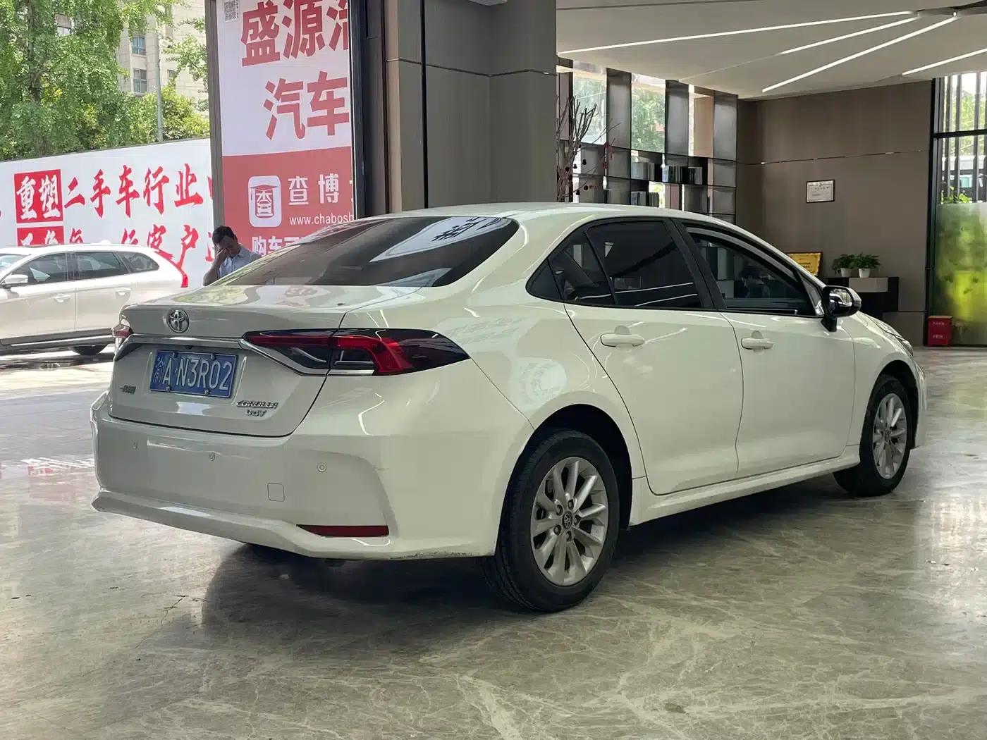 2019 Toyota Corolla 1.2T S-CVT GL-i Luxury Edition — миниатюра 7