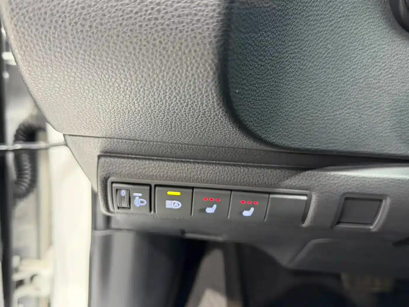 2021 Toyota Corolla TNGA 1.5L CVT Elite Edition — миниатюра 11