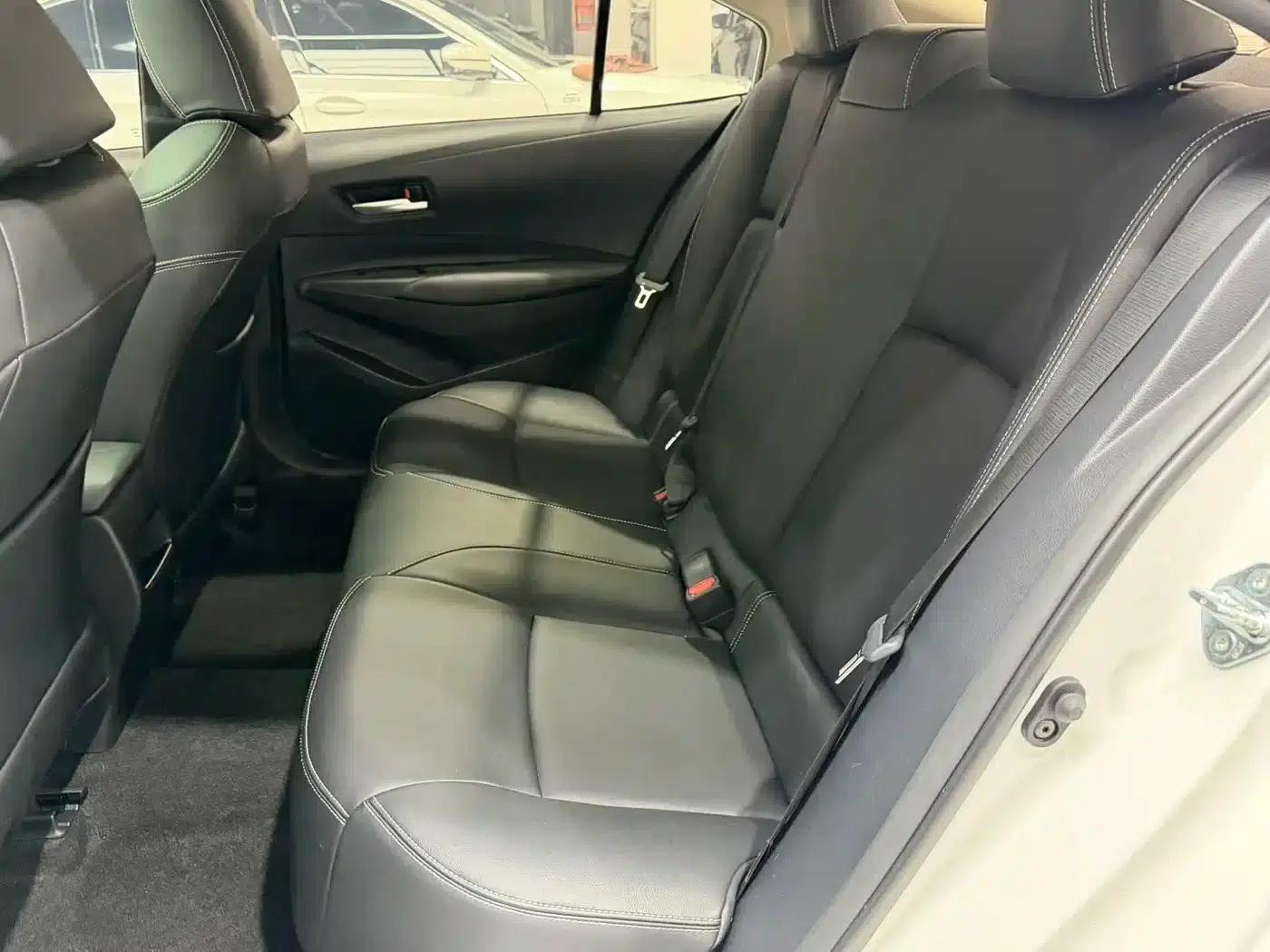 2021 Toyota Corolla TNGA 1.5L CVT Elite Edition — миниатюра 15