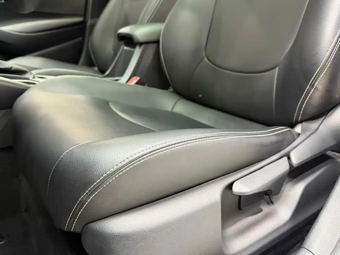 2021 Toyota Corolla TNGA 1.5L CVT Elite Edition — миниатюра 17