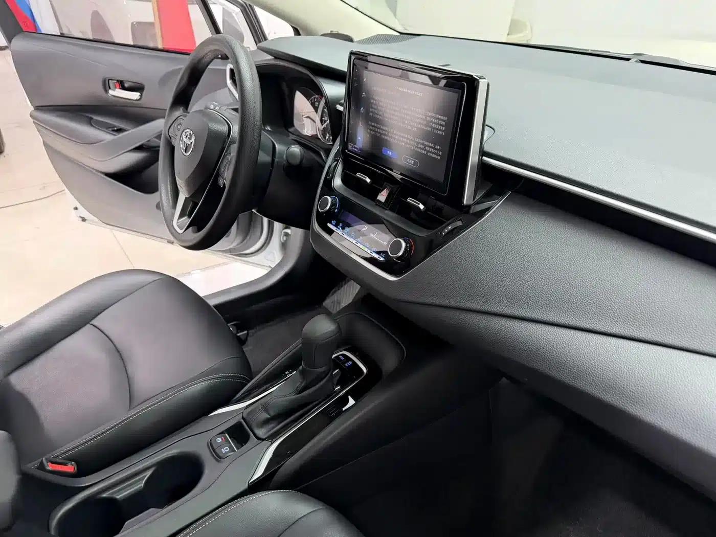 2021 Toyota Corolla TNGA 1.5L CVT Elite Edition — миниатюра 19