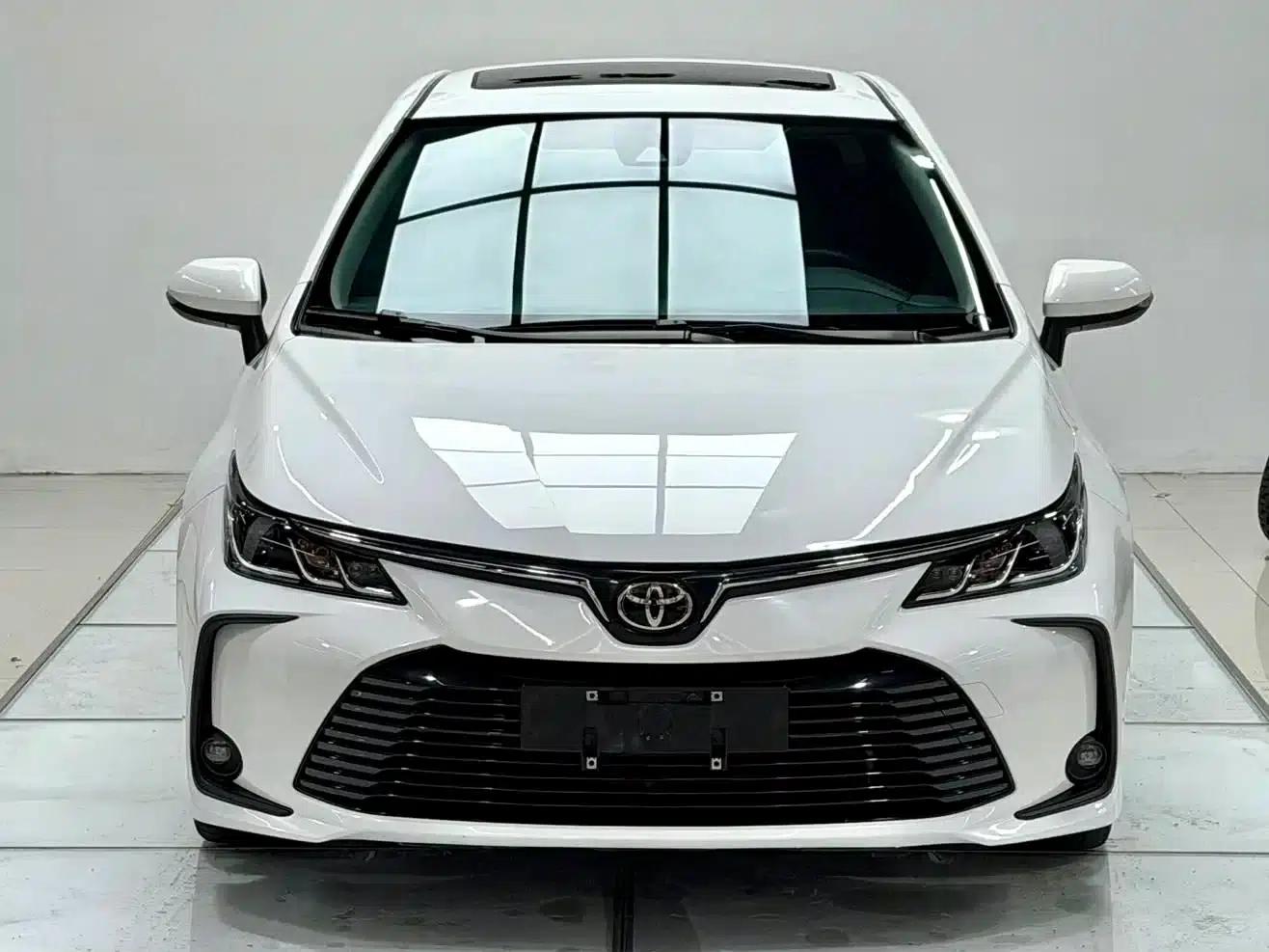 2023 Toyota Corolla 1.2T Elite Edition — миниатюра 2