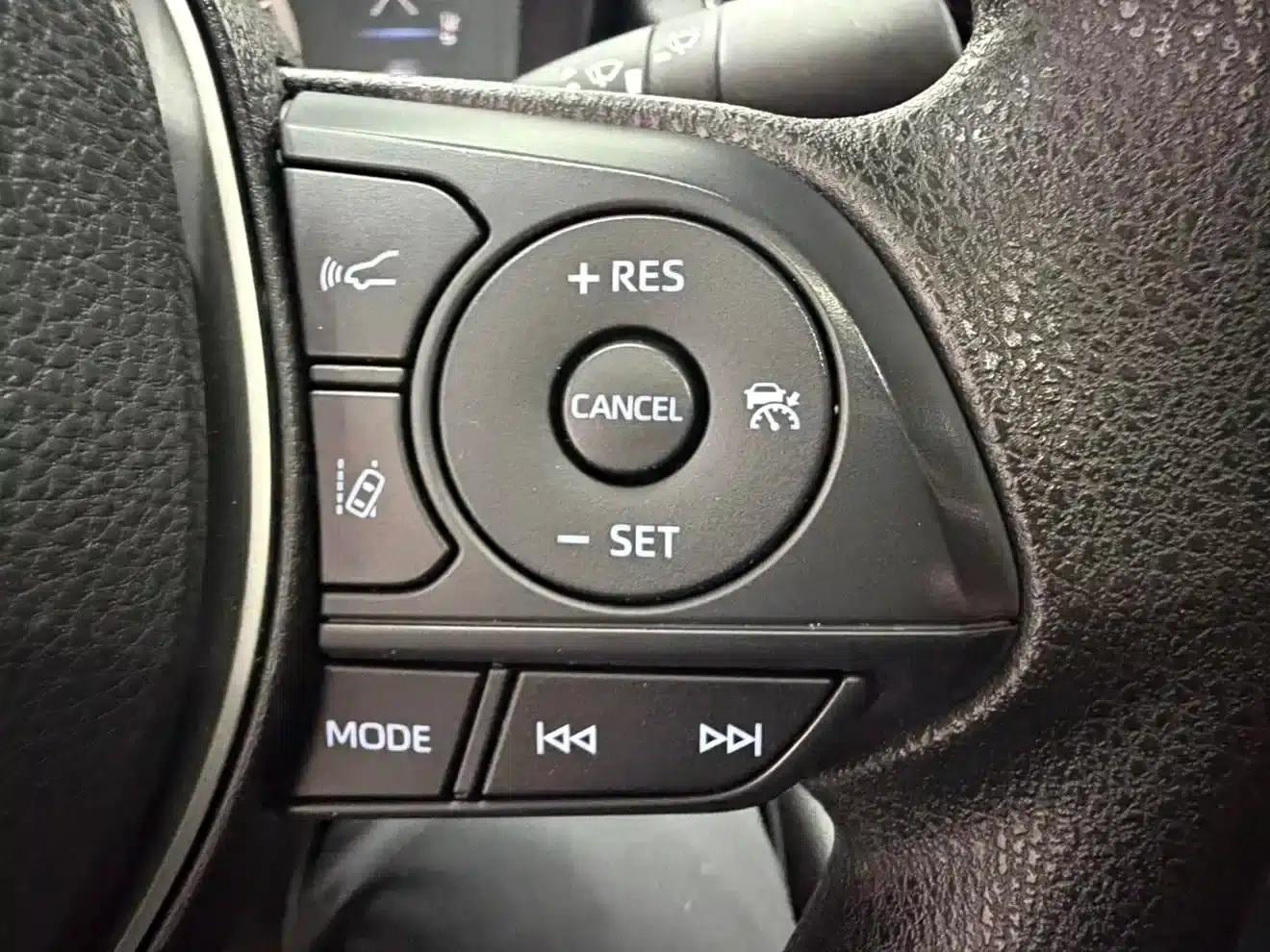 2023 Toyota Corolla 1.2T Elite Edition — миниатюра 13