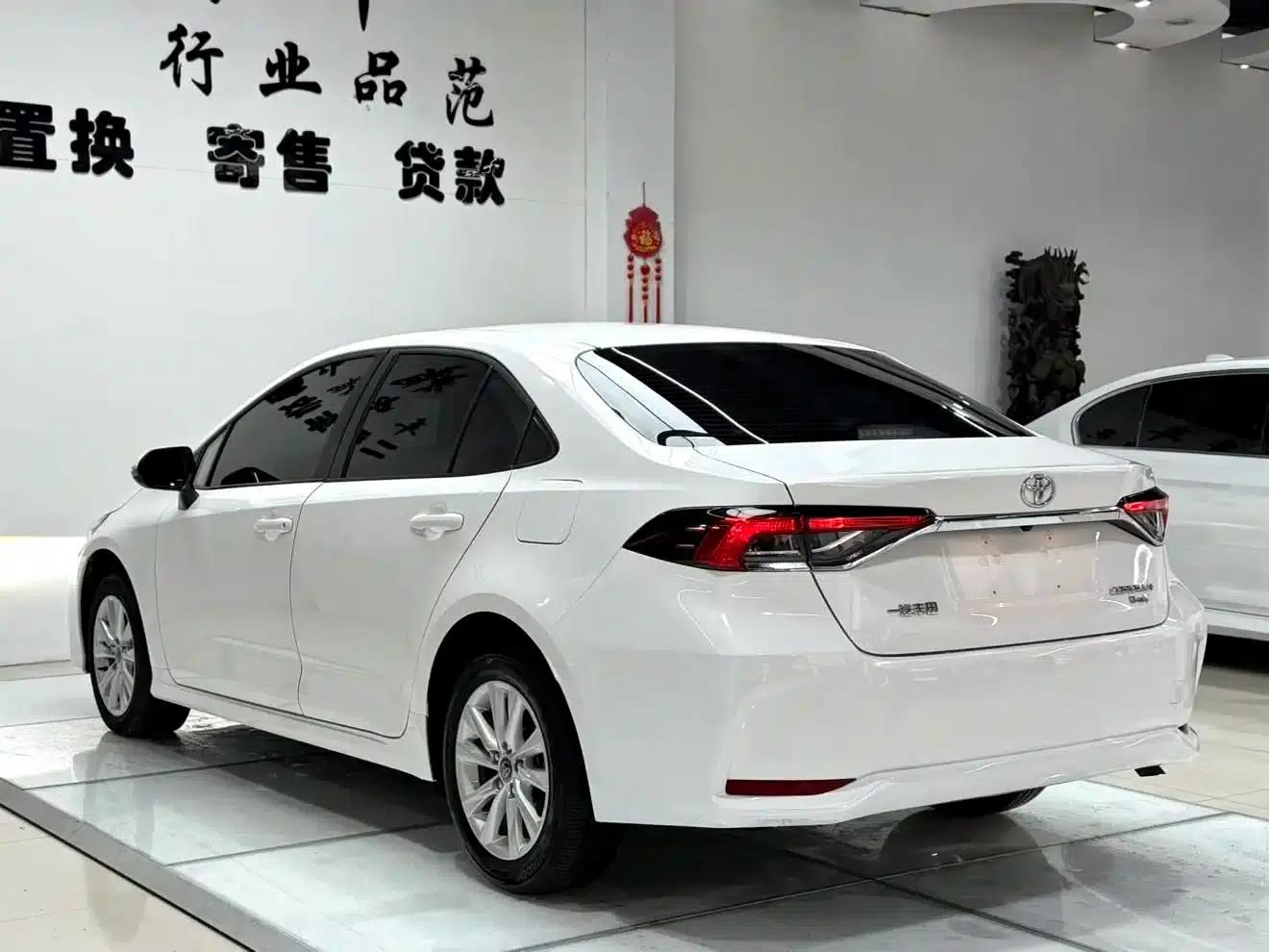 2023 Toyota Corolla 1.2T Elite Edition — миниатюра 5