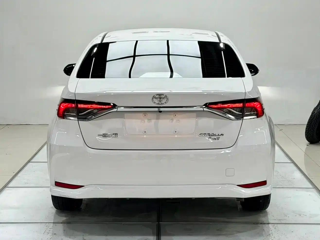 2023 Toyota Corolla 1.2T Elite Edition — миниатюра 6