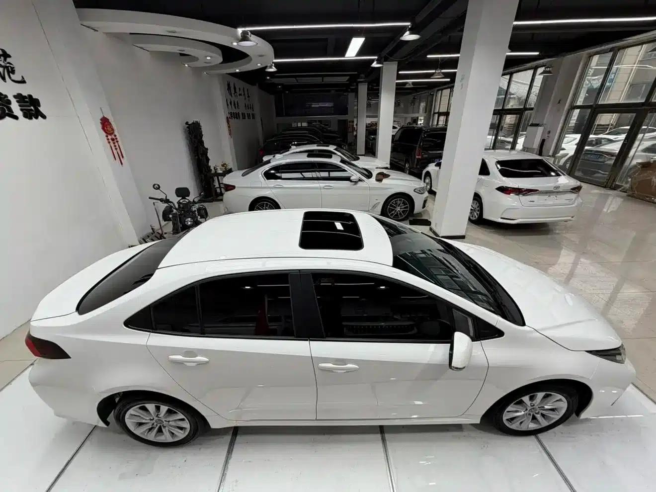 2023 Toyota Corolla 1.2T Elite Edition — миниатюра 8