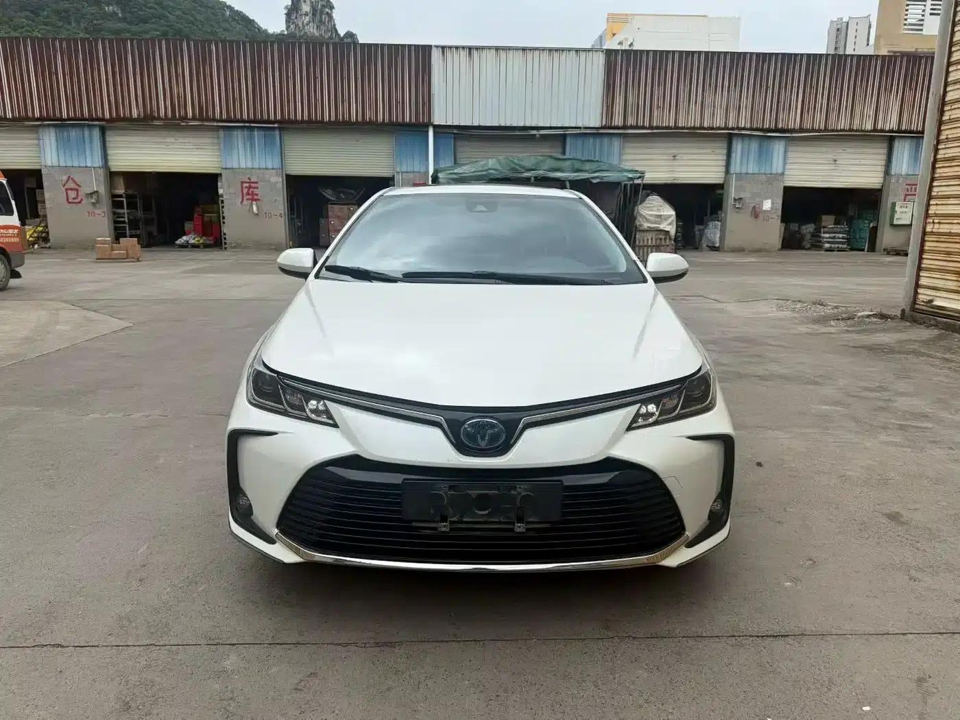 2019 Toyota Corolla Hybrid 1.8L E-CVT GL-i Elite Edition — миниатюра 2