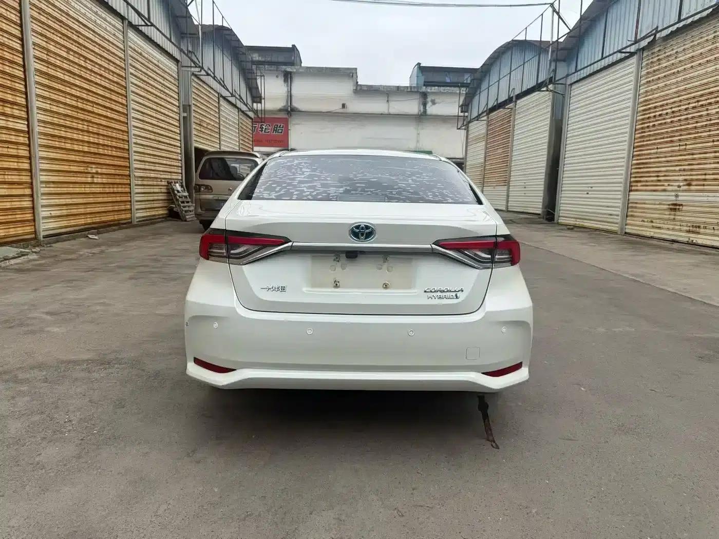 2019 Toyota Corolla Hybrid 1.8L E-CVT GL-i Elite Edition — миниатюра 5