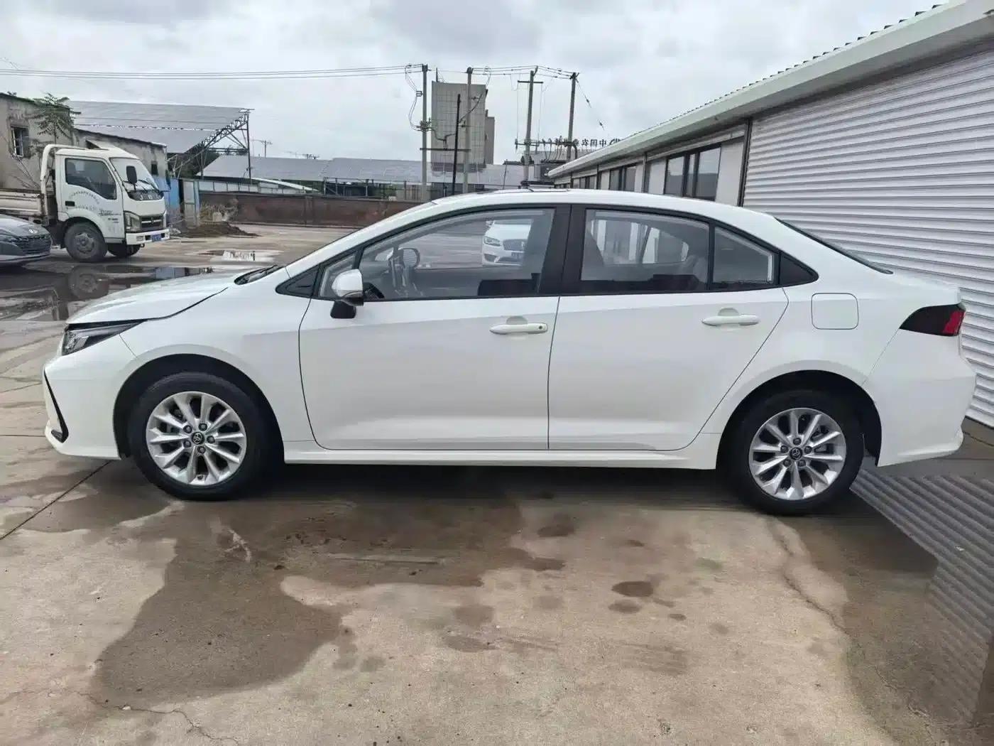 2021 Toyota Corolla 1.2T S-CVT Elite PLUS Edition — миниатюра 4
