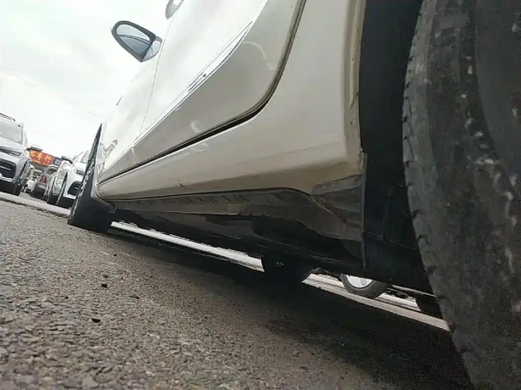 2017 Toyota Corolla Hybrid 1.8L E-CVT Elite Edition (Facelift) — миниатюра 22