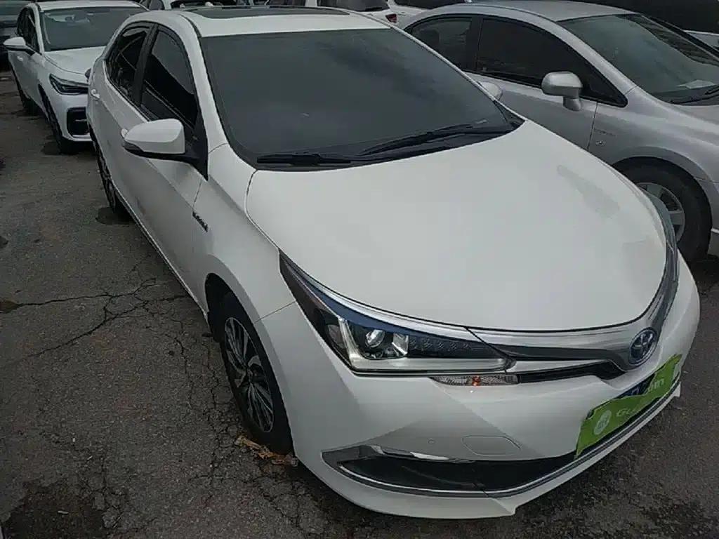 2017 Toyota Corolla Hybrid 1.8L E-CVT Elite Edition (Facelift) — миниатюра 4