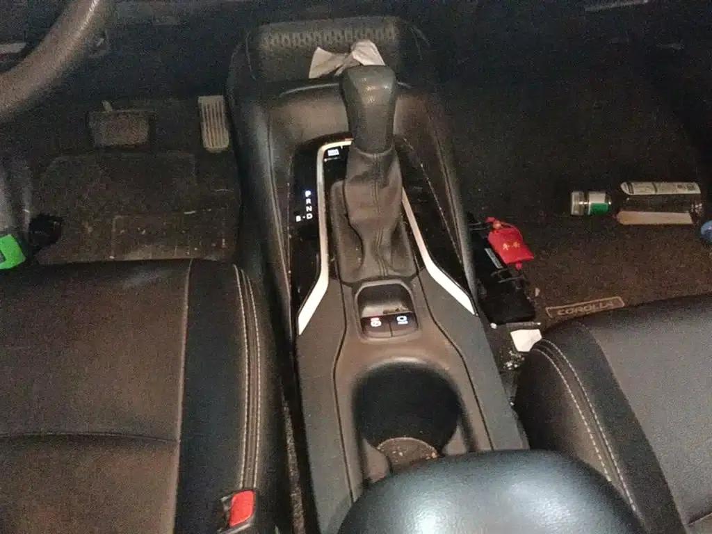 2022 Toyota Corolla Hybrid 1.8L E-CVT Pioneer Edition — миниатюра 14
