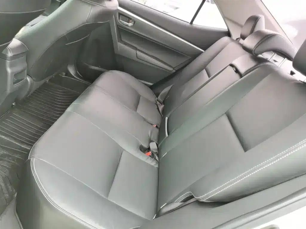 2017 Corolla Facelift 1.2T S-CVT GL-i Leather Edition — миниатюра 17