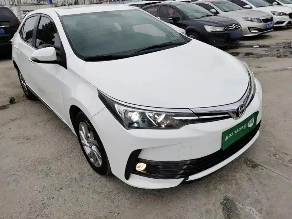 2017 Corolla Facelift 1.2T S-CVT GL-i Leather Edition — миниатюра 4