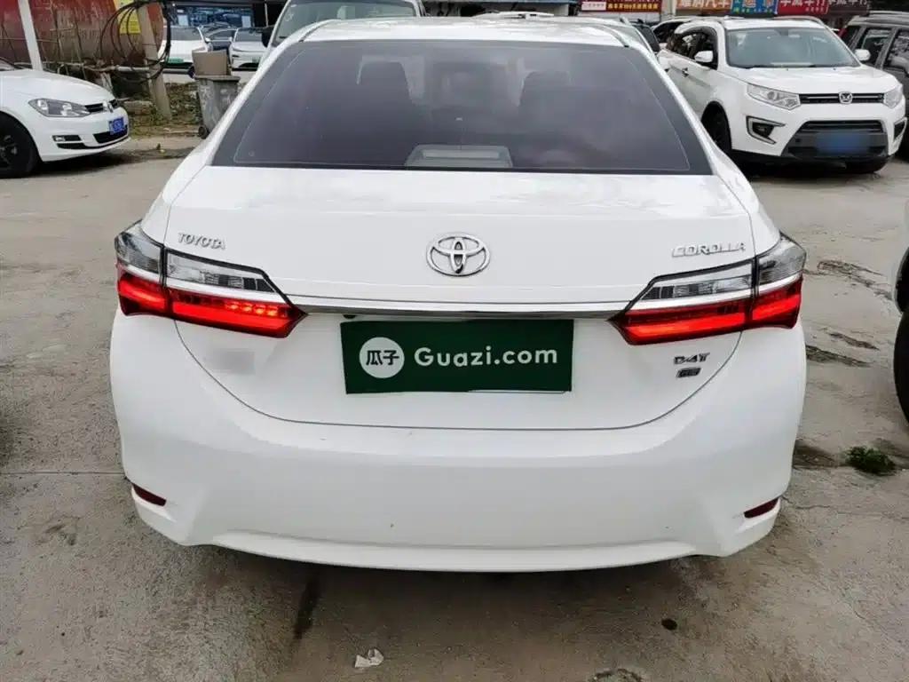 2017 Corolla Facelift 1.2T S-CVT GL-i Leather Edition — миниатюра 6
