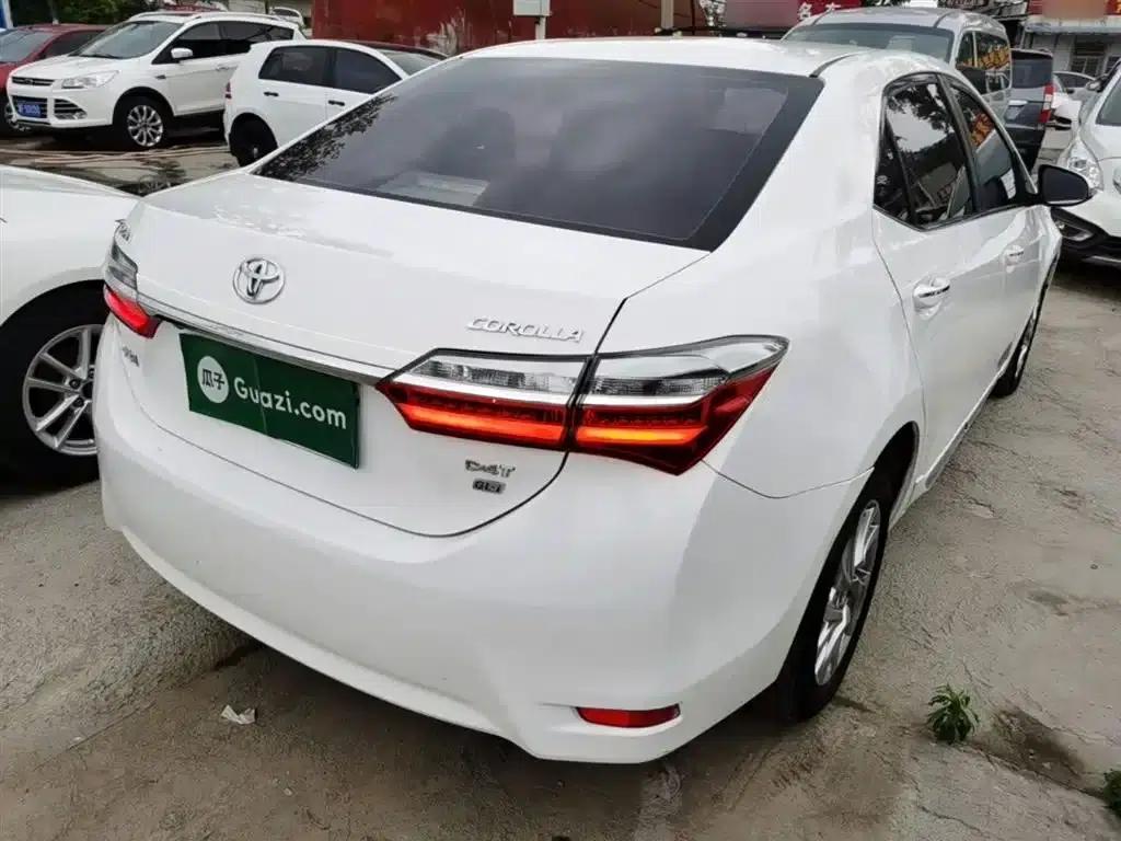 2017 Corolla Facelift 1.2T S-CVT GL-i Leather Edition — миниатюра 7