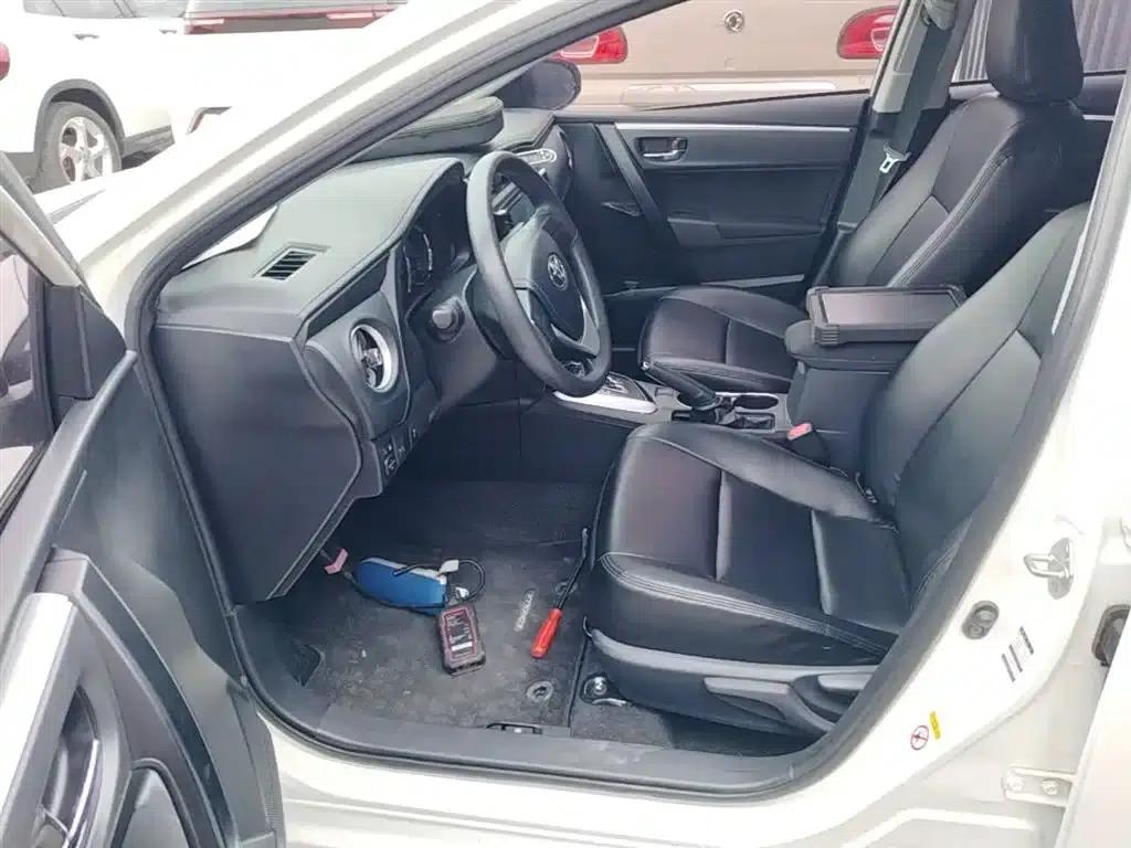 2017 Corolla Facelift 1.2T S-CVT GL — миниатюра 15