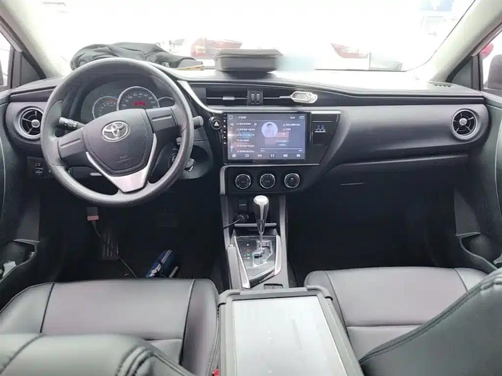 2017 Corolla Facelift 1.2T S-CVT GL — миниатюра 10