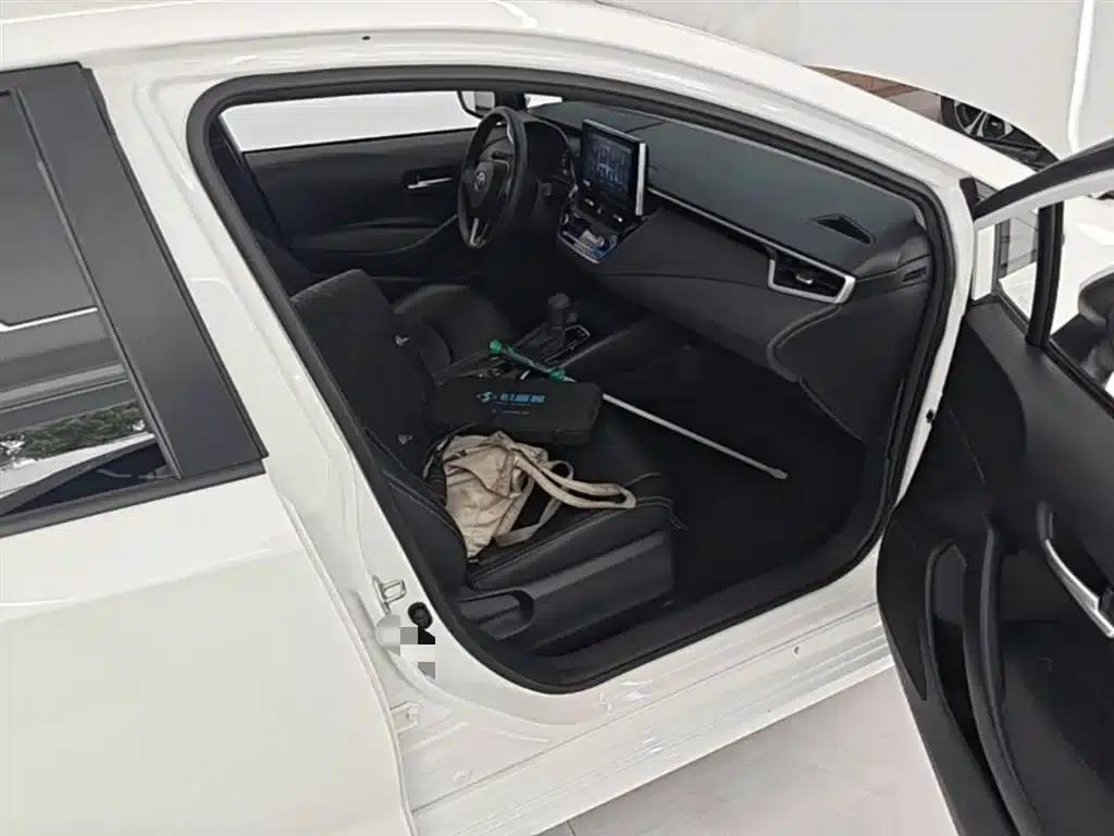 2019 Toyota Corolla 1.2T S-CVT GL-i Elite Edition — миниатюра 11