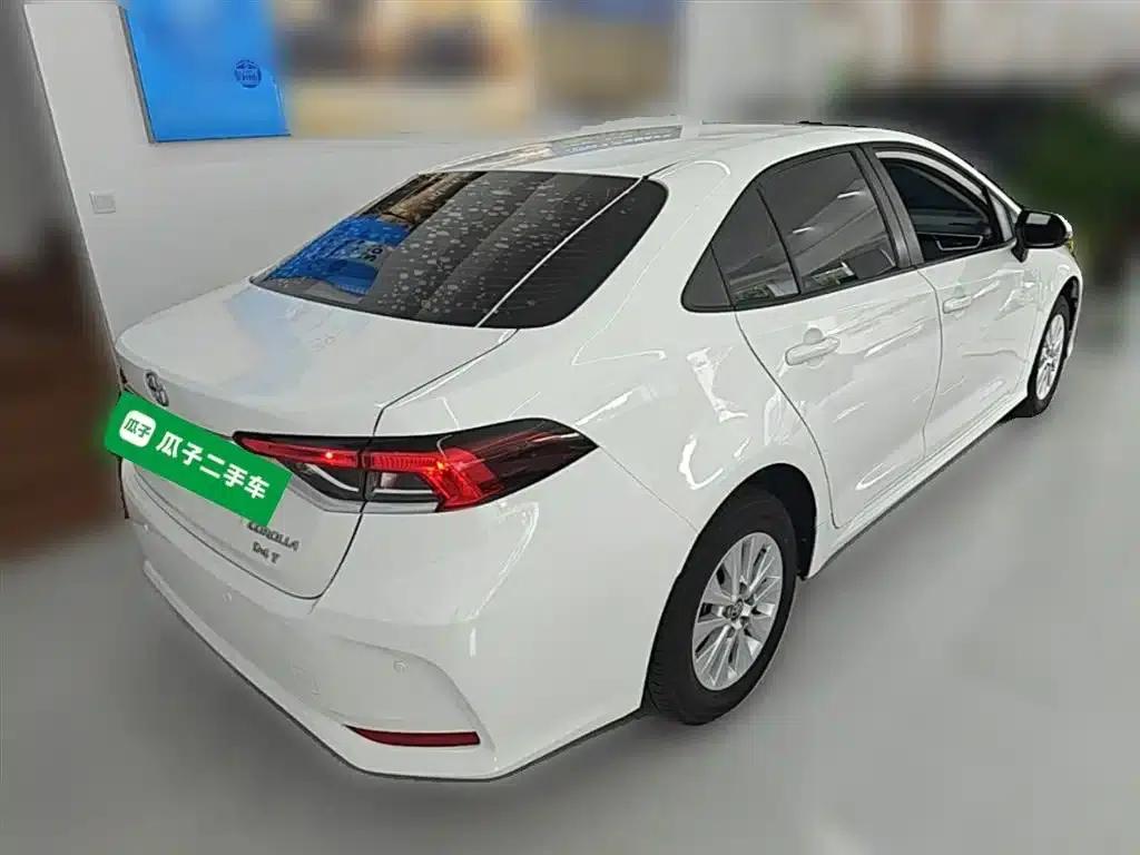 2019 Toyota Corolla 1.2T S-CVT GL-i Elite Edition — миниатюра 12
