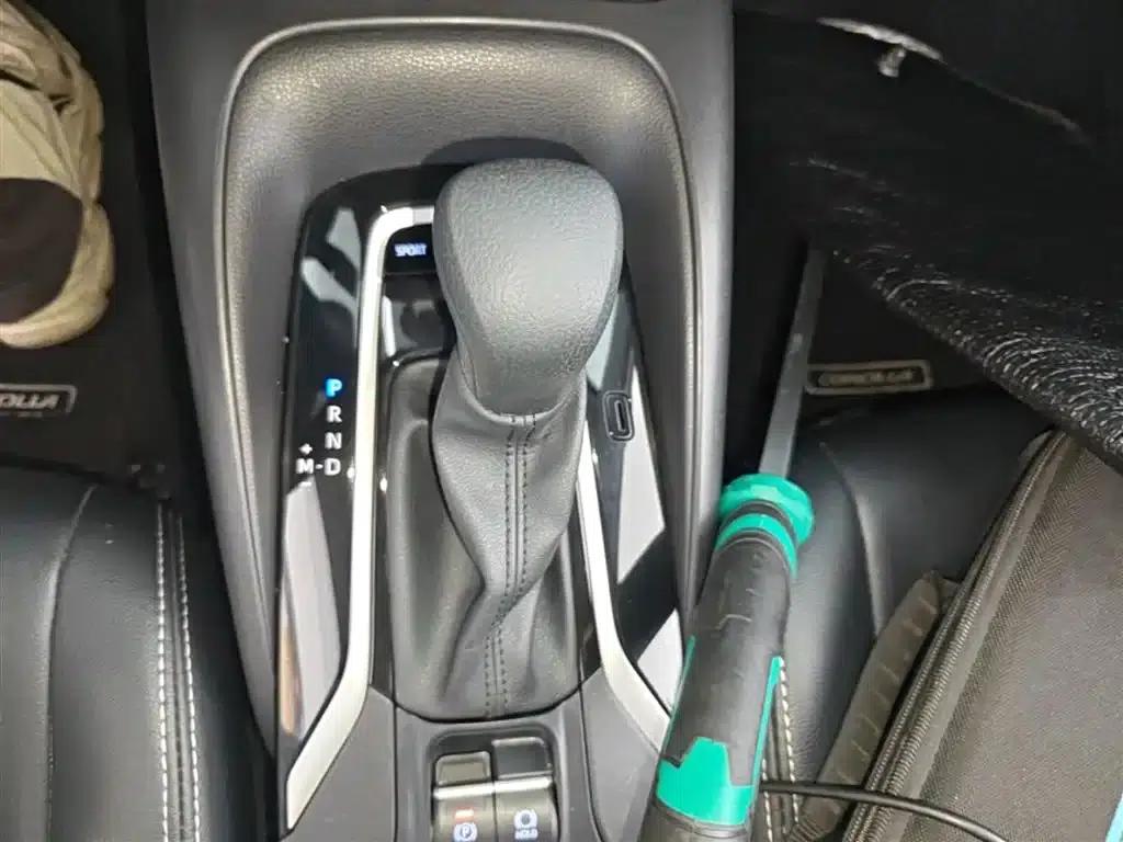 2019 Toyota Corolla 1.2T S-CVT GL-i Elite Edition — миниатюра 21