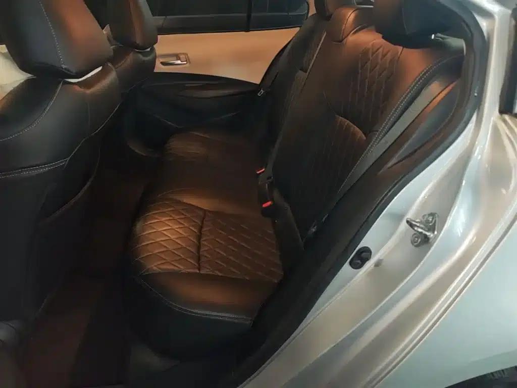 2019 Toyota Corolla 1.2T S-CVT GL-i Elite Edition — миниатюра 17