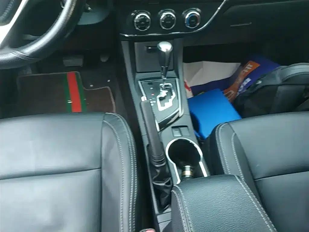 2014 Toyota Corolla 1.6L CVT GL-i Leather Edition — миниатюра 14