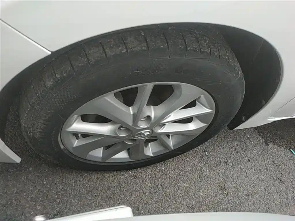 2014 Toyota Corolla 1.6L CVT GL-i Leather Edition — миниатюра 23