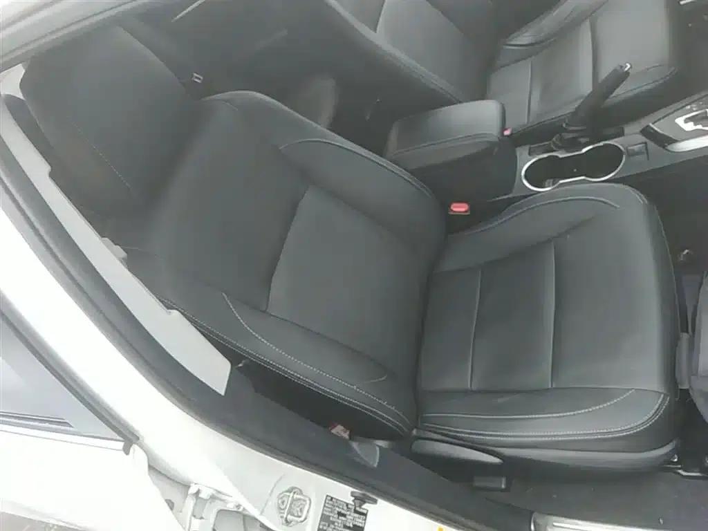 2014 Toyota Corolla 1.6L CVT GL-i Leather Edition — миниатюра 25