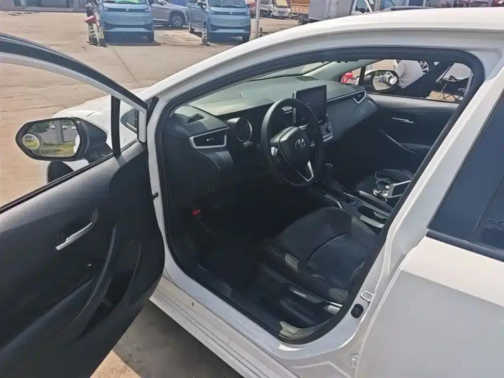 2021 Toyota Corolla 1.2T S-CVT Elite PLUS Edition — миниатюра 16
