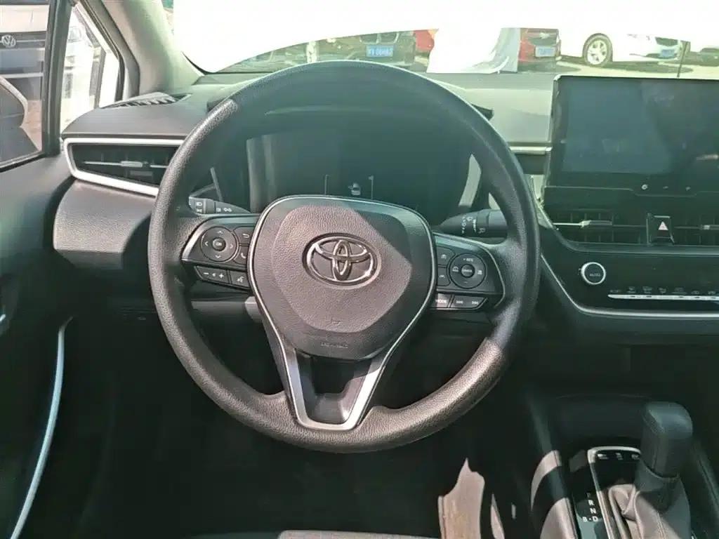 2023 Toyota Corolla 1.8L Intelligent Hybrid Pioneer Edition — миниатюра 11