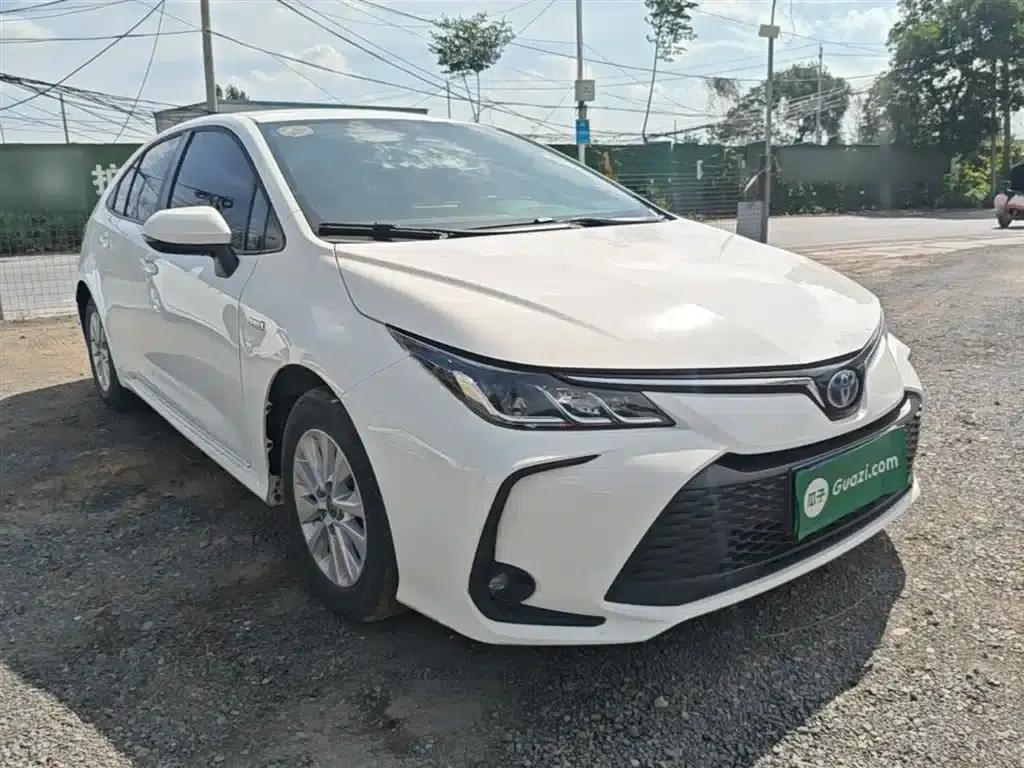2023 Toyota Corolla 1.8L Intelligent Hybrid Pioneer Edition — миниатюра 4